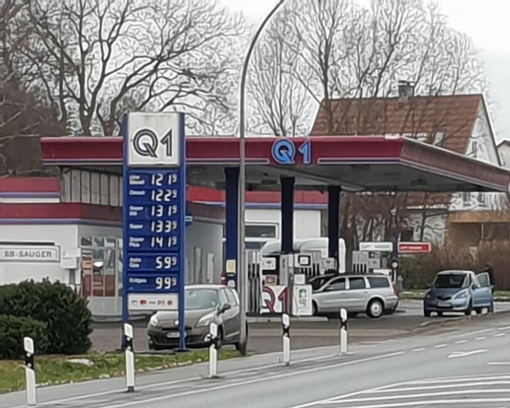 Q1 Tankstelle